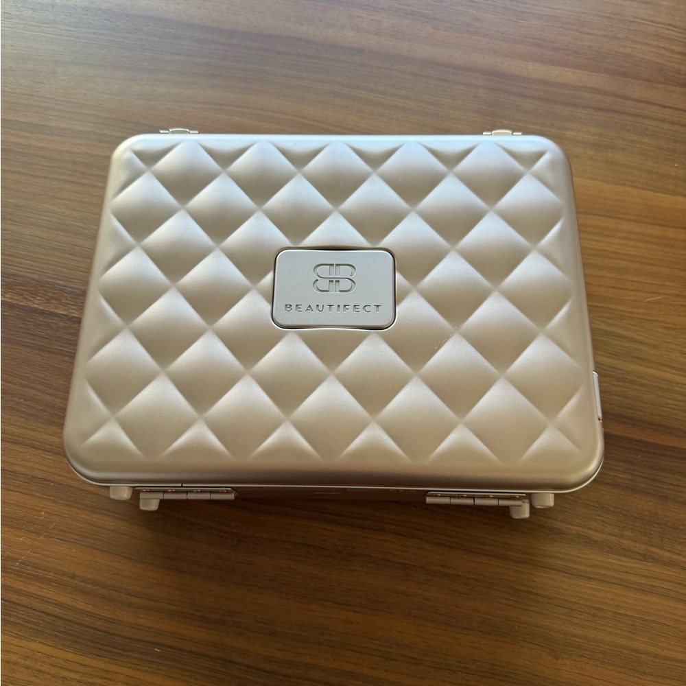Beautifect Quilted Cosmetic Case in Gold